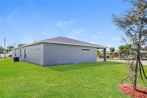 511 SW Nadell Avenue Port St. Lucie FL 34953