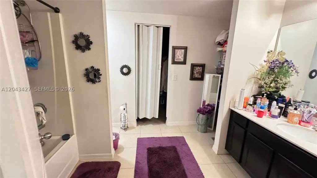 1012 Wynnmere Walk Avenue Other City - In The State Of Florida FL 33570