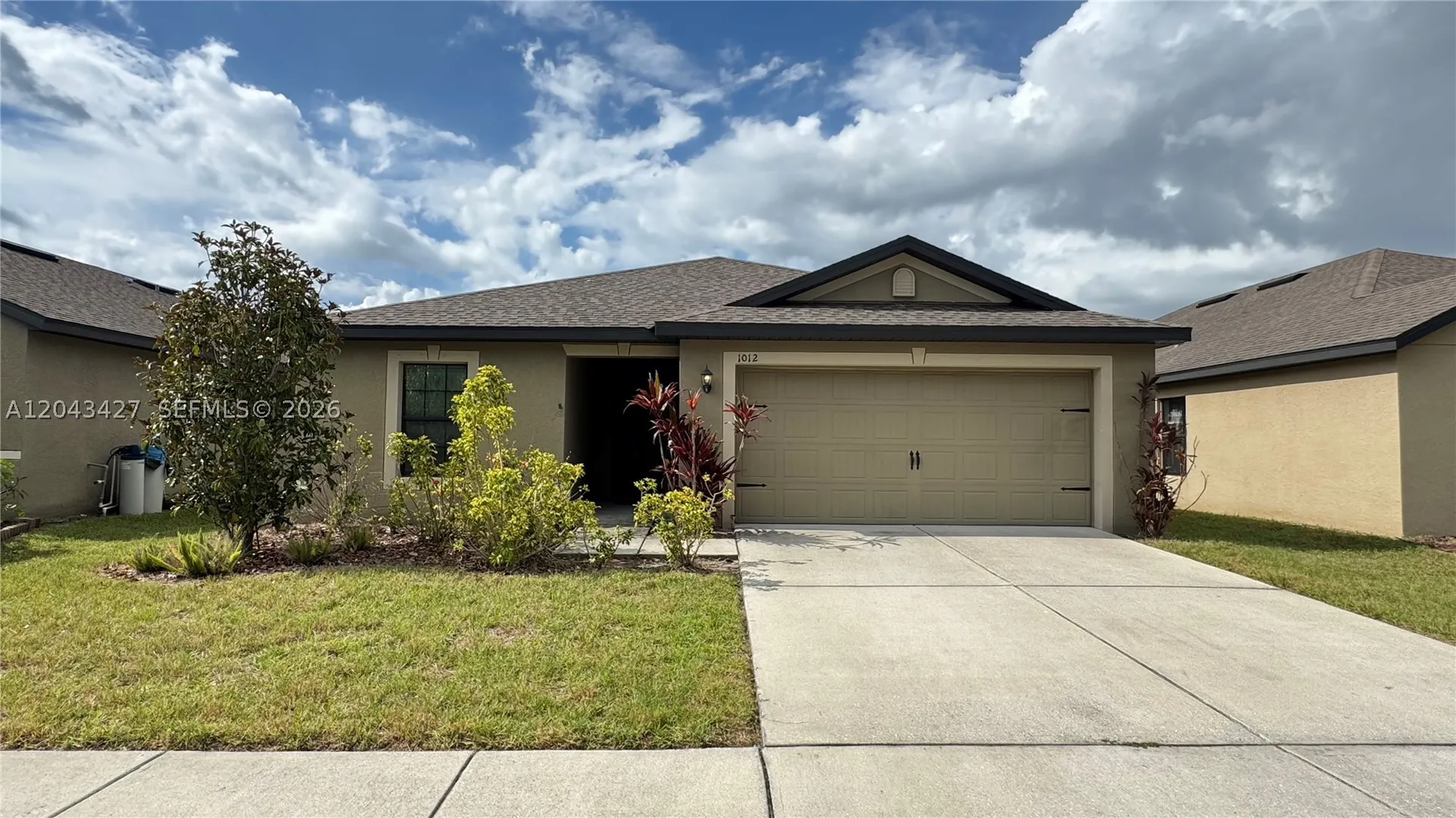 1012 Wynnmere Walk Avenue Other City - In The State Of Florida FL 33570