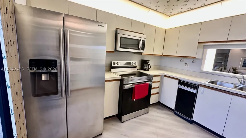 7472 La Paz Boulevard Boca Raton FL 33433