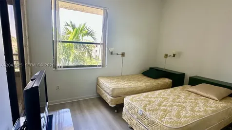 7472 La Paz Boulevard Boca Raton FL 33433