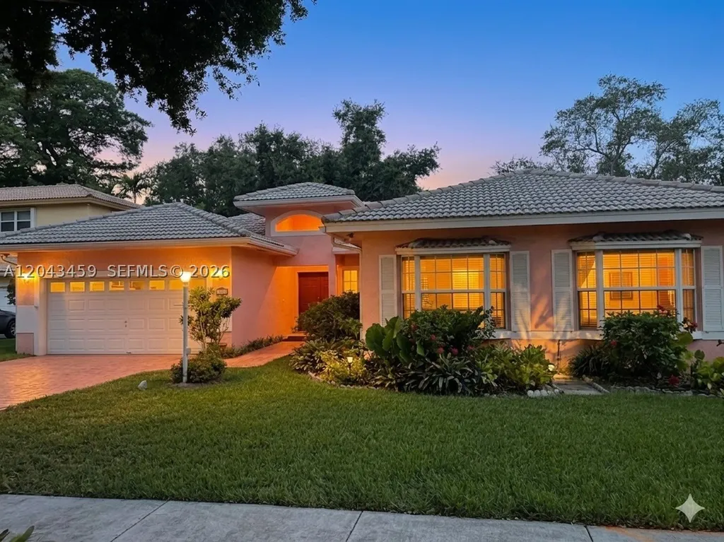 9812 SW 77th Place Miami FL 33156