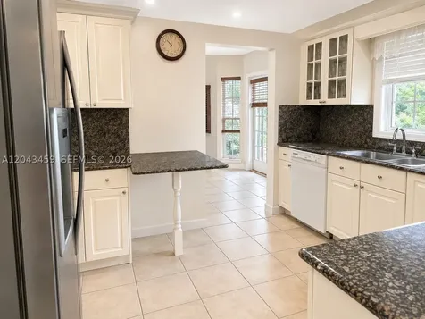 9812 SW 77th Place Miami FL 33156