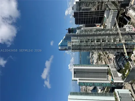 20 NE 11th Street Miami FL 33132