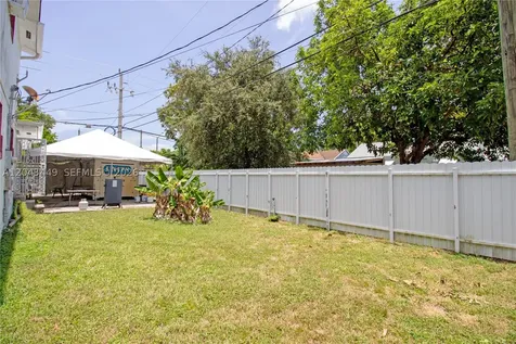 1000 NW 47th Street Miami FL 33127