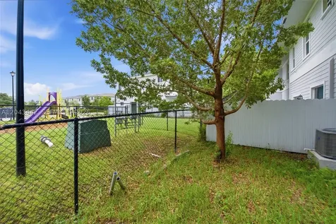 1774 SE 9th Avenue Homestead FL 33034