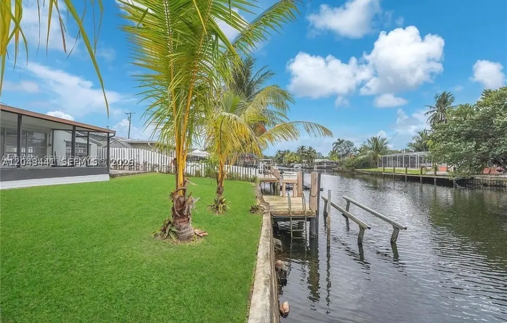 2718 Sherman Street Hollywood FL 33020