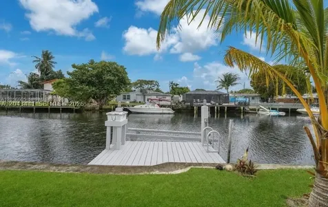 2718 Sherman Street Hollywood FL 33020