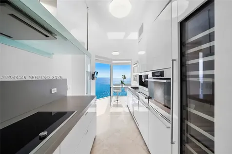 4779 Collins Avenue Miami Beach FL 33140