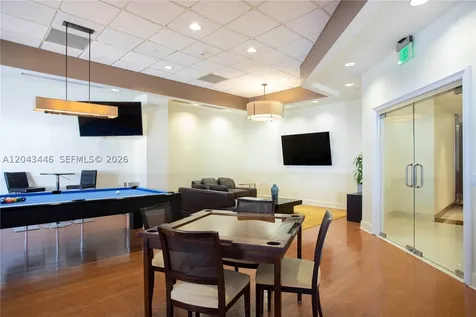 4779 Collins Avenue Miami Beach FL 33140