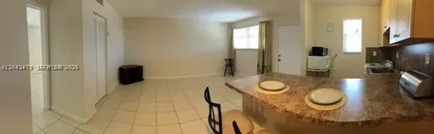 2385 NW 11th Street Miami FL 33125