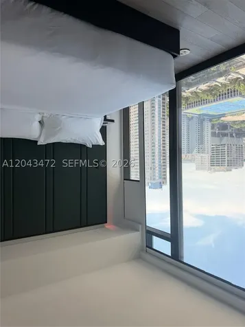20 NE 11th Street Miami FL 33132