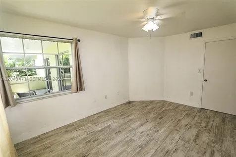 10755 SW 108th Avenue Miami FL 33176