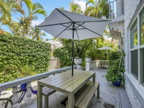 1618 Michigan Avenue Miami Beach FL 33139