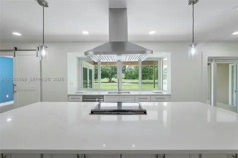 4914 SW 90th Avenue Cooper City FL 33328