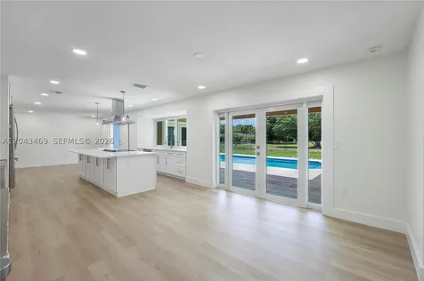 4914 SW 90th Avenue Cooper City FL 33328