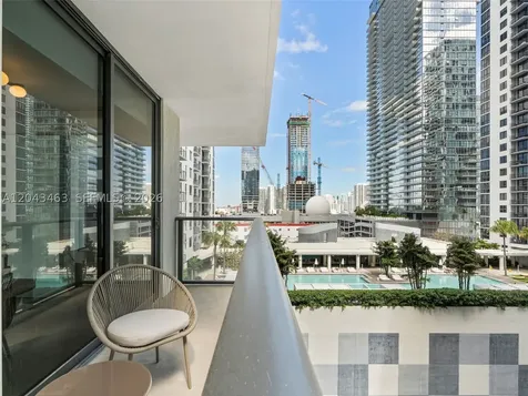 11 NE 6th Street Miami FL 33132