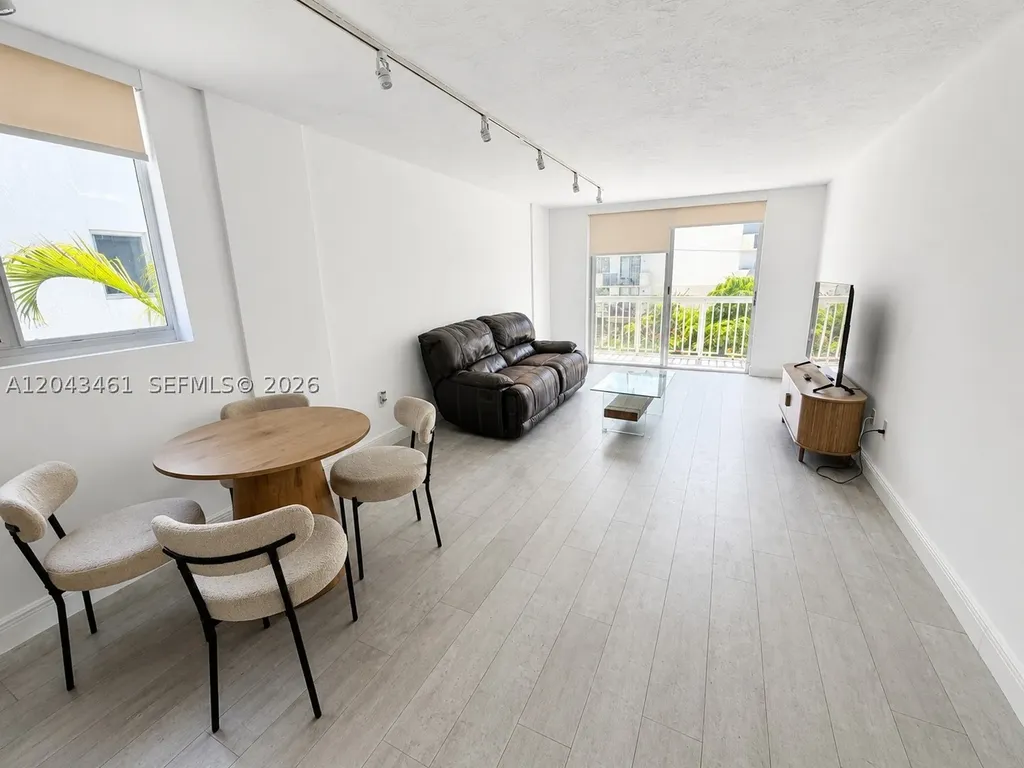 1670 Bay Road Miami Beach FL 33139