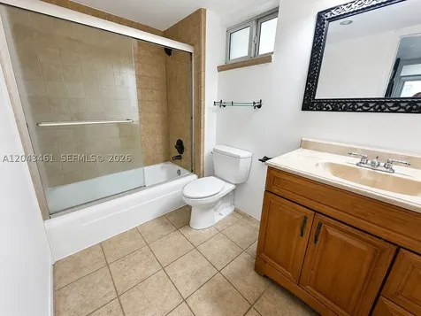 1670 Bay Road Miami Beach FL 33139