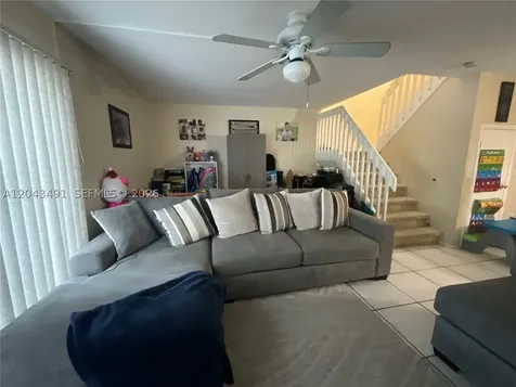 1209 Sussex Drive North Lauderdale FL 33068
