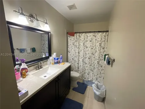 1209 Sussex Drive North Lauderdale FL 33068
