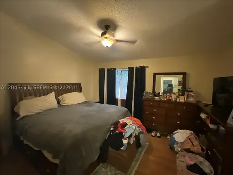 1209 Sussex Drive North Lauderdale FL 33068