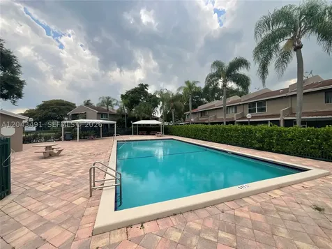 1209 Sussex Drive North Lauderdale FL 33068