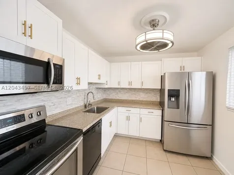 21121 SW 85th Avenue Cutler Bay FL 33189