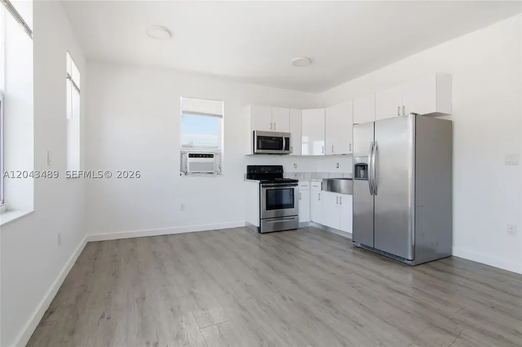 402 NW 12th Avenue Miami FL 33128