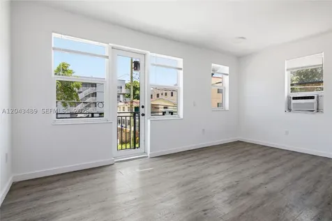 402 NW 12th Avenue Miami FL 33128