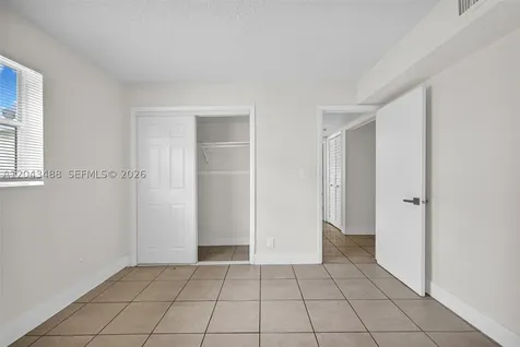 861 SW 74 Terrace North Lauderdale FL 33068