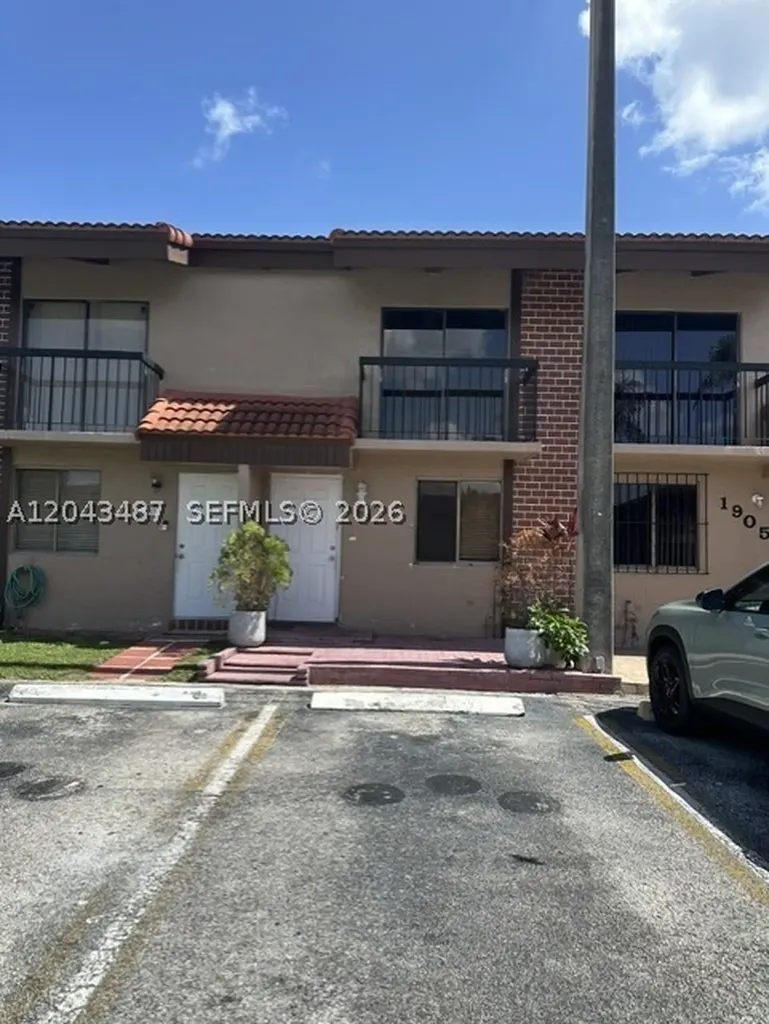 1819 SW 107th Avenue Miami FL 33165