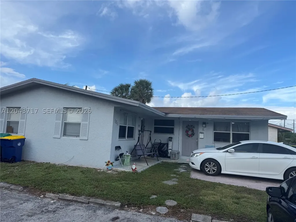 101 NW 13th Avenue Dania Beach FL 33004