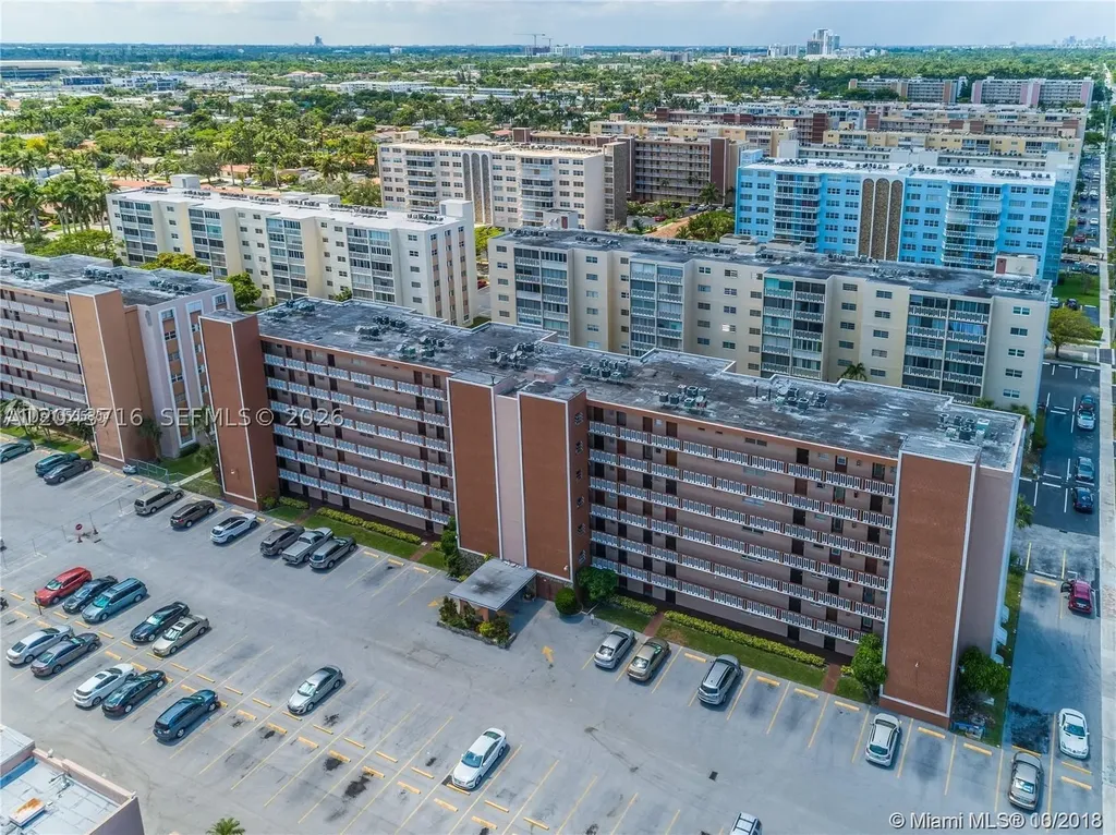 320 NE 12th Avenue Hallandale Beach FL 33009