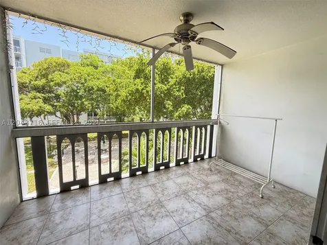 320 NE 12th Avenue Hallandale Beach FL 33009