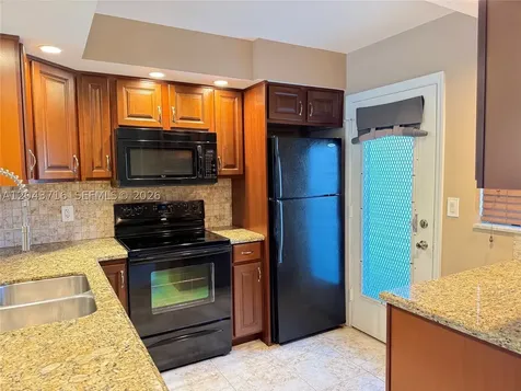 320 NE 12th Avenue Hallandale Beach FL 33009