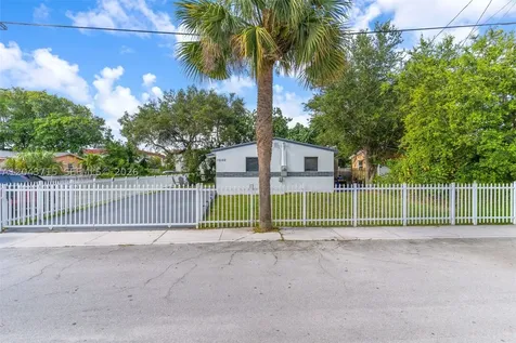 15100 NE 14th Court North Miami Beach FL 33162