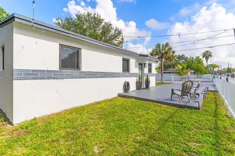 15100 NE 14th Court North Miami Beach FL 33162