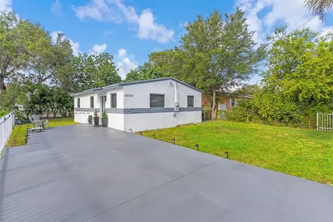 15100 NE 14th Court North Miami Beach FL 33162