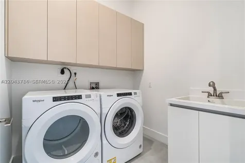 17550 Collins Avenue Sunny Isles Beach FL 33160