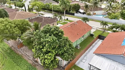 610 SE 12th Terrace Homestead FL 33033