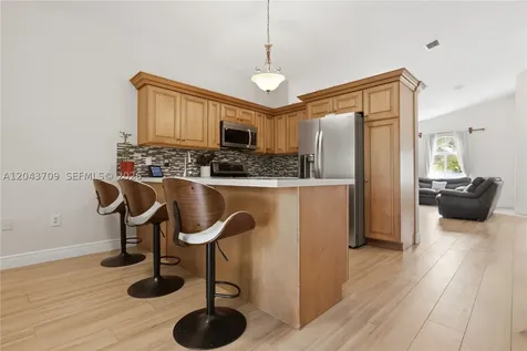 610 SE 12th Terrace Homestead FL 33033