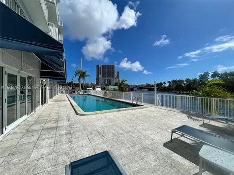 1740 NW N River Drive Miami FL 33125