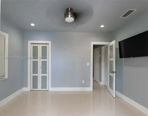 4538 SW 1st Street Miami FL 33134