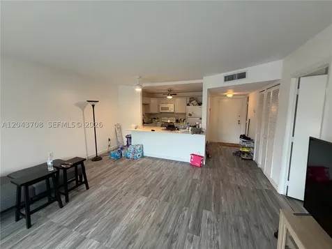 4174 Inverrary Drive Lauderhill FL 33319