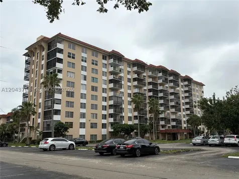 4174 Inverrary Drive Lauderhill FL 33319