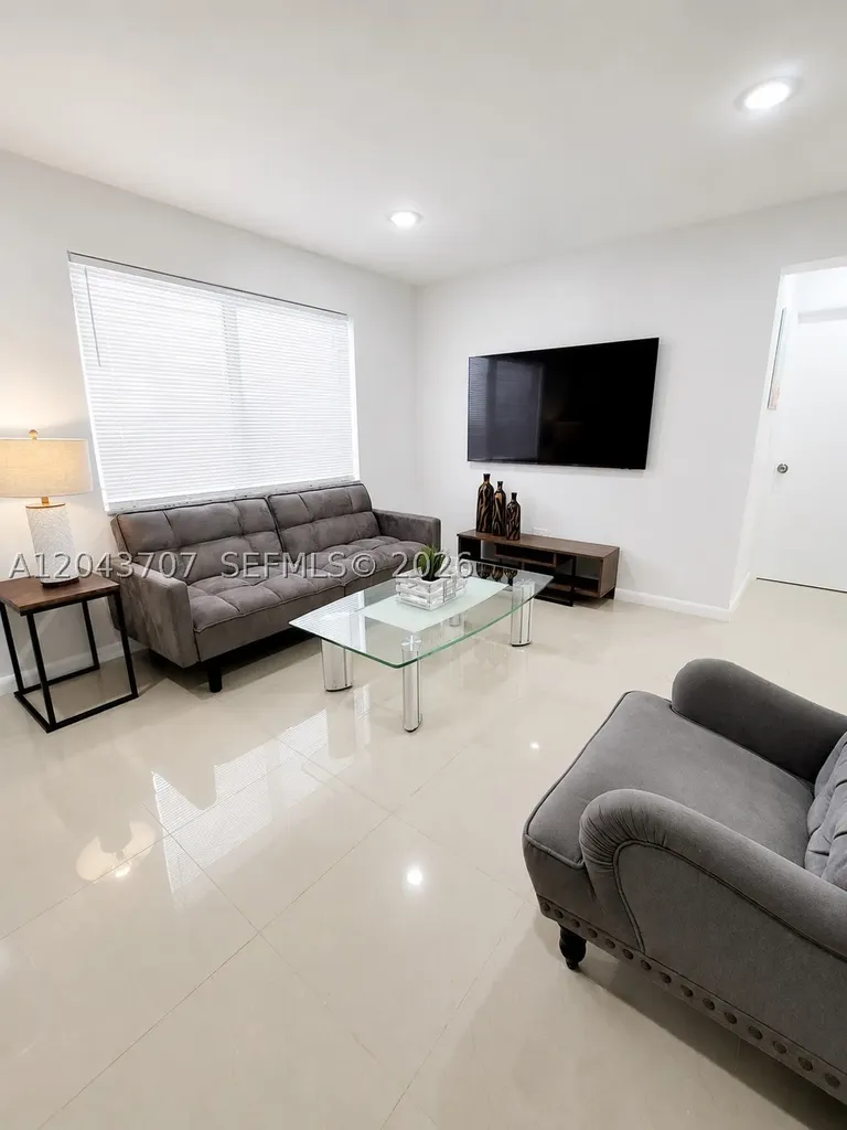 1723 Wiley Street Hollywood FL 33020