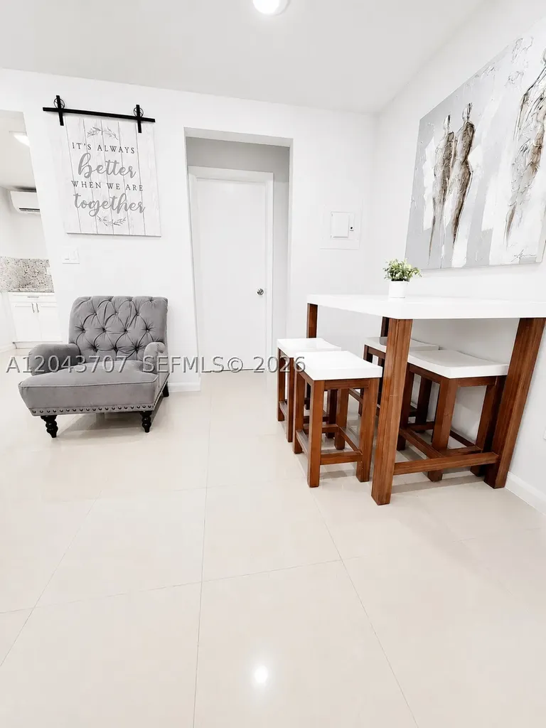 1723 Wiley Street Hollywood FL 33020