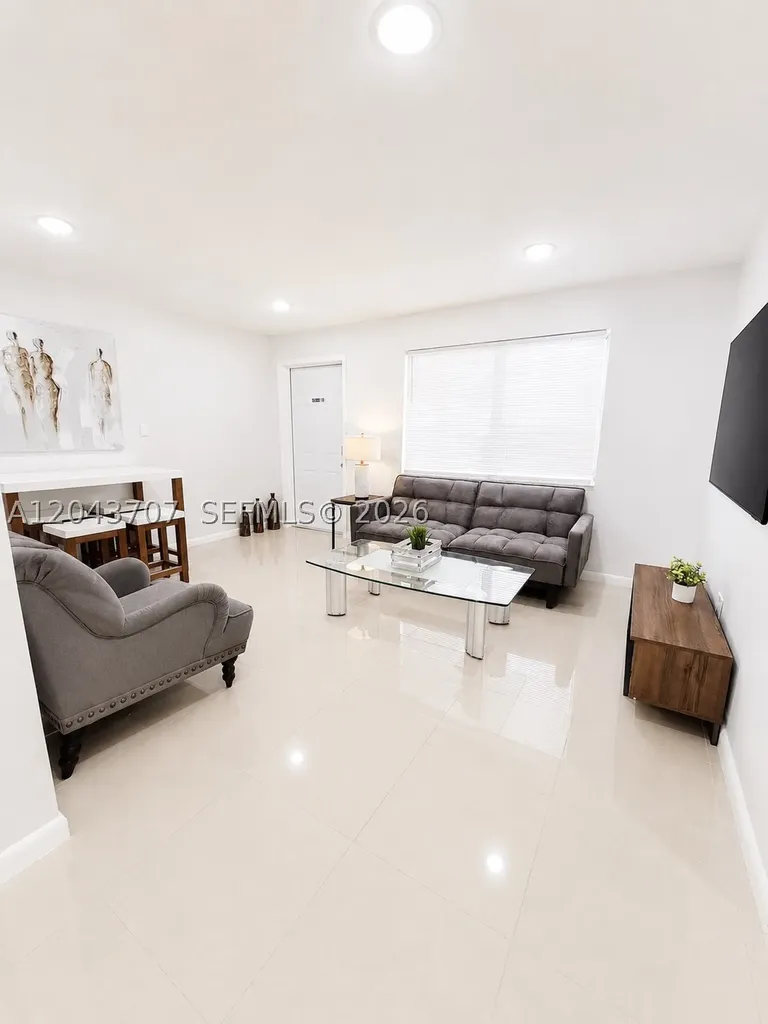 1723 Wiley Street Hollywood FL 33020