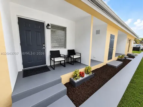 1723 Wiley Street Hollywood FL 33020